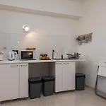 Travelershome 170 Station Street Couette-café Ciampino