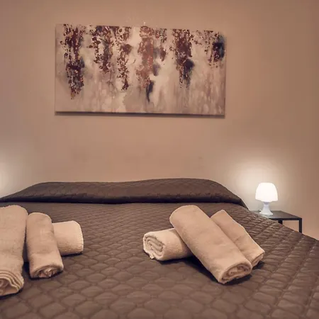 Bed & Breakfast Travelershome 170 Station Street