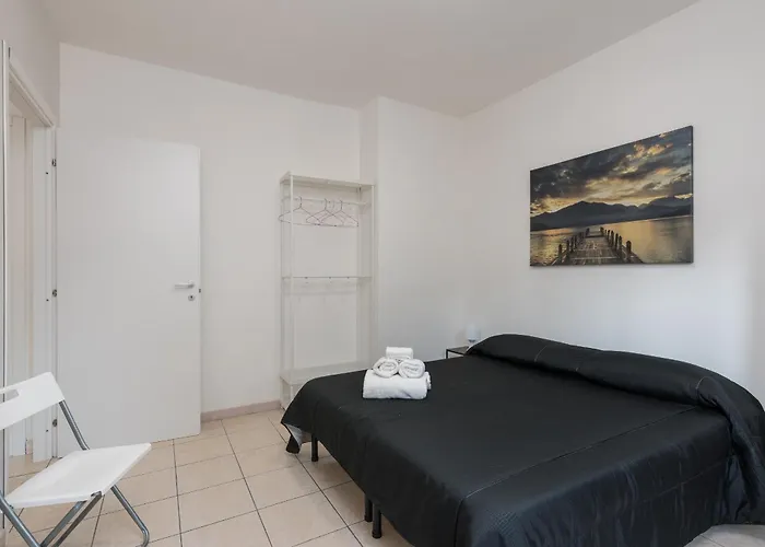 Travelershome 170 Station Street 3*