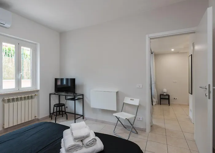 Bed and breakfast Travelershome 170 Station Street 3*