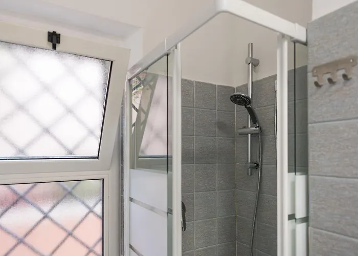 Travelershome 170 Station Street Bed and breakfast Ciampino