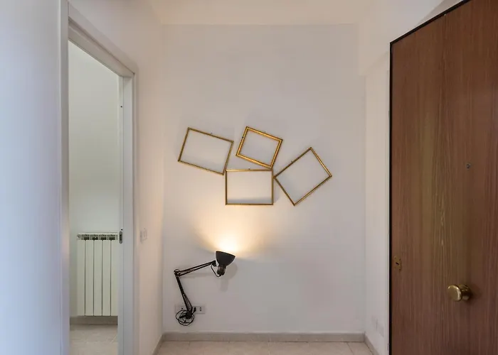 Travelershome 170 Station Street 3*