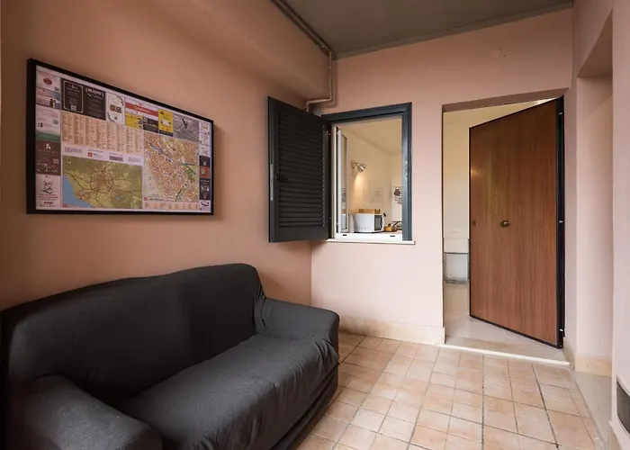 Travelershome 170 Station Street 3*