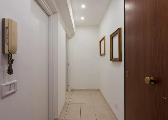 Bed and breakfast Travelershome 170 Station Street 3*