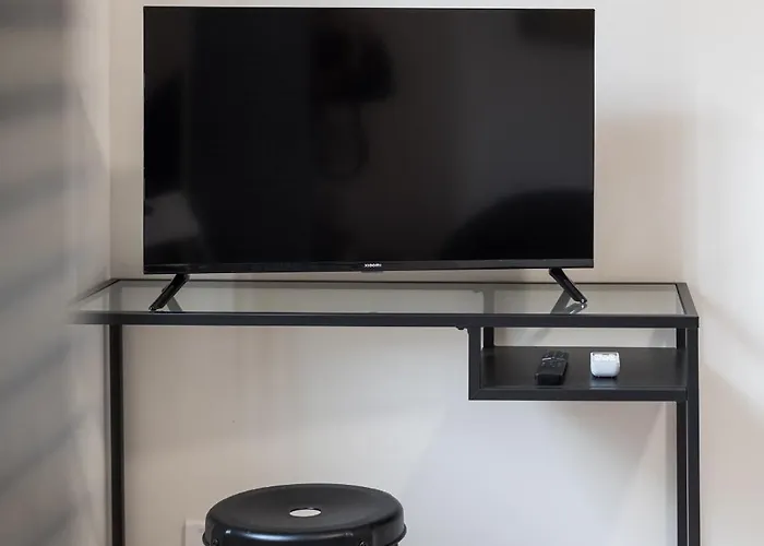 Travelershome 170 Station Street 3*